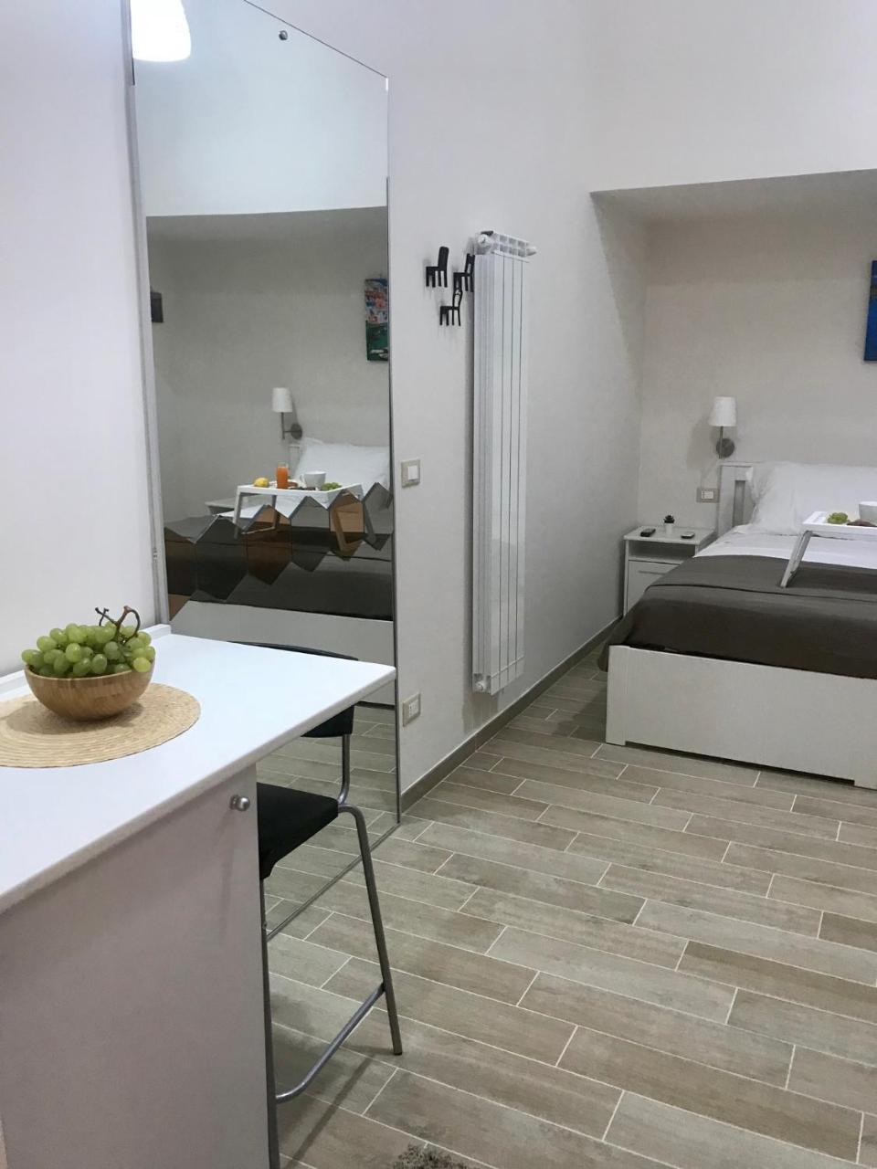 Virgilio'S Garden Bed & Breakfast Castellammare di Stabia Exterior foto