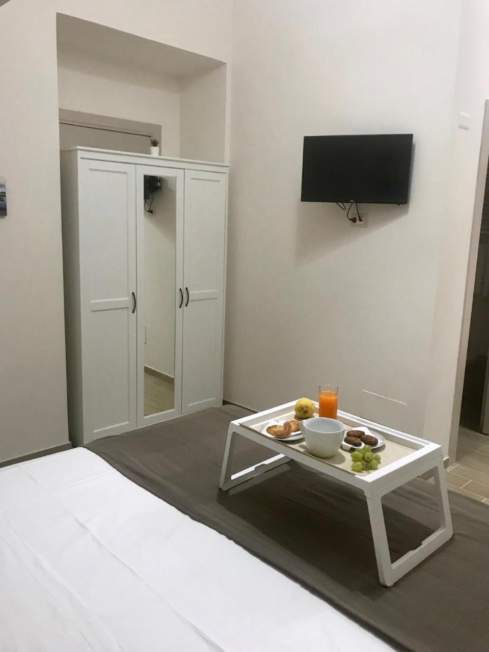 Virgilio'S Garden Bed & Breakfast Castellammare di Stabia Exterior foto