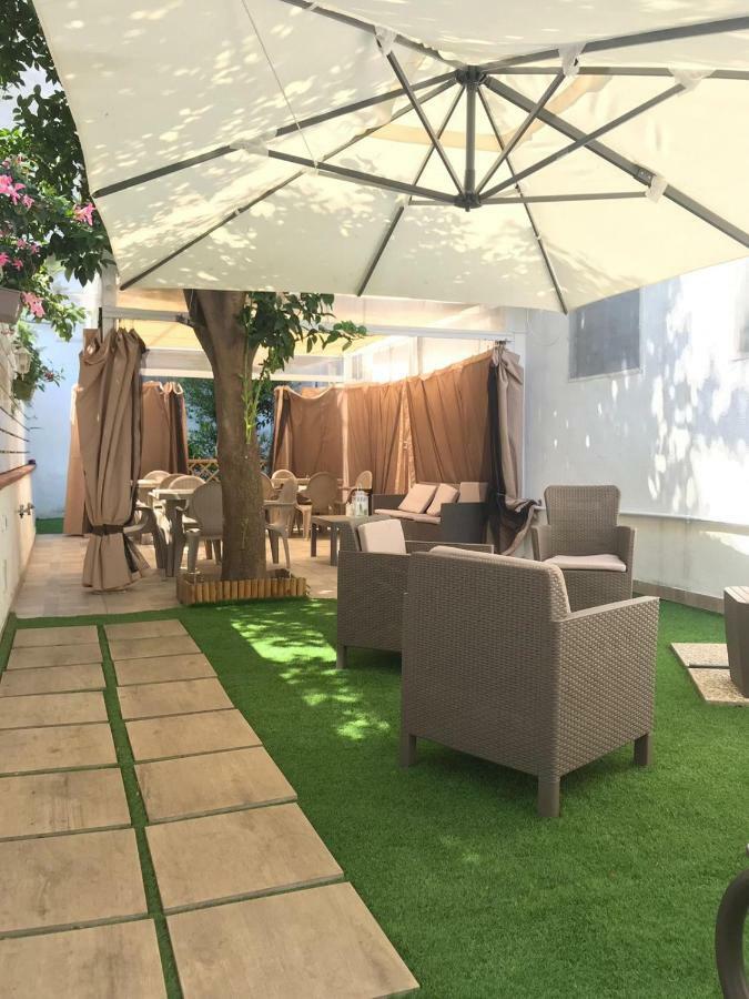 Virgilio'S Garden Bed & Breakfast Castellammare di Stabia Exterior foto