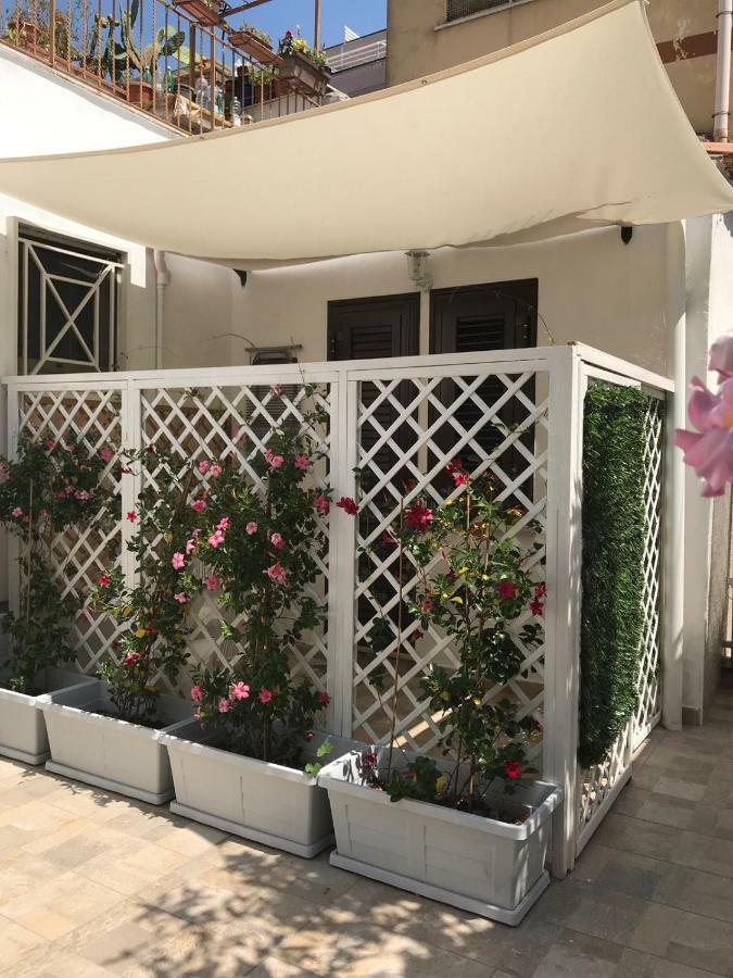 Virgilio'S Garden Bed & Breakfast Castellammare di Stabia Exterior foto